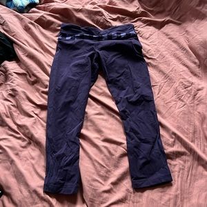 Lululemon cropped legging size 4